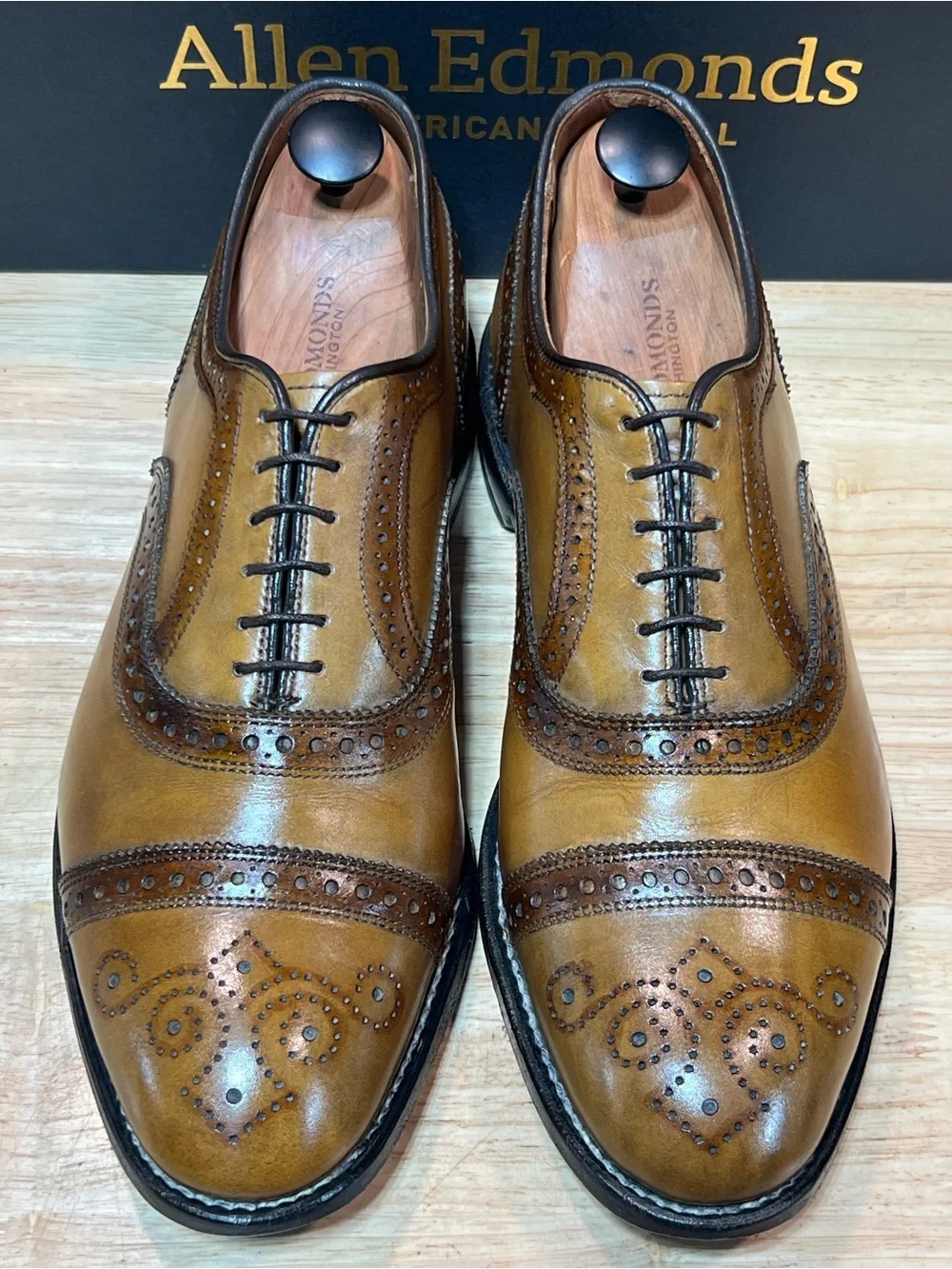 Allen Edmonds Strand Men’s Brogue Cap Toe Oxfords With Patinas Sz 8.5 2E 🇺🇸